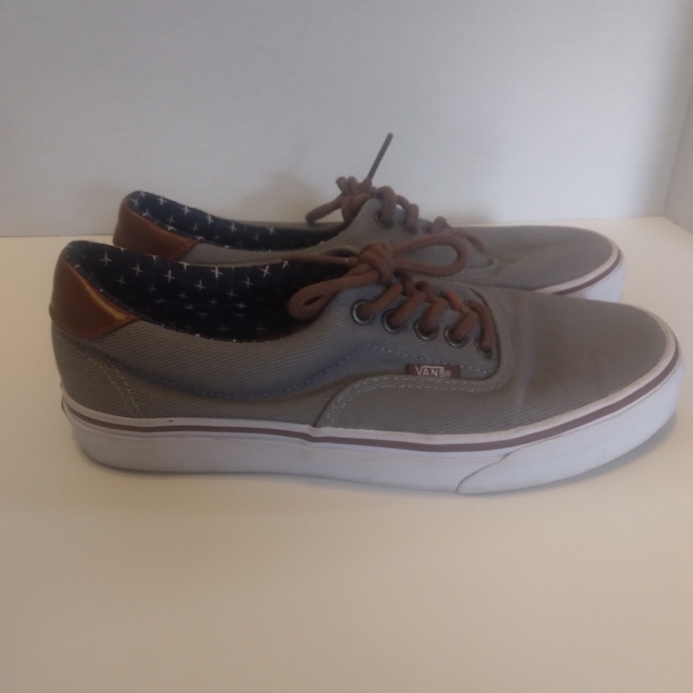 Vans unisex skate shoes grey